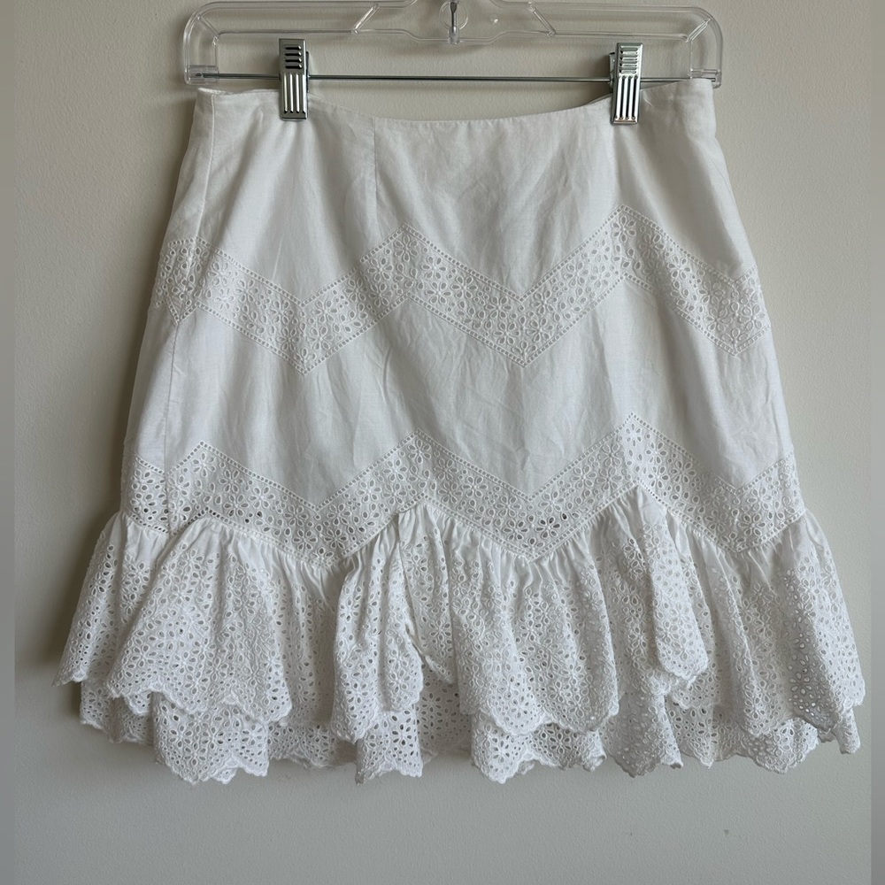 White skirt with ruffled bottom